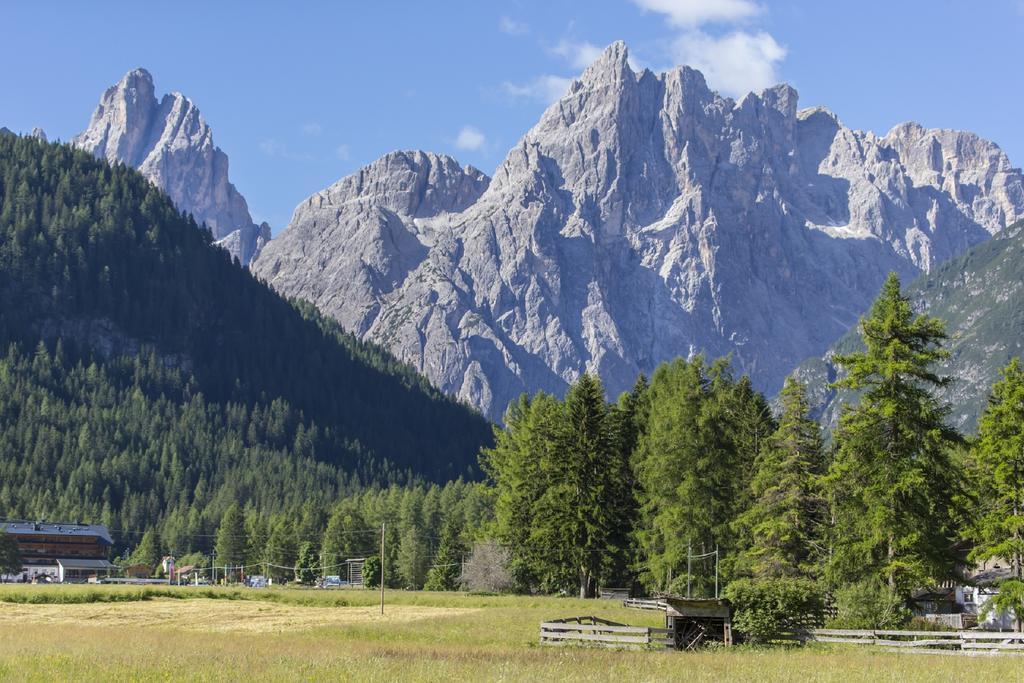 Hotel Schoenblick Sexten Luaran gambar